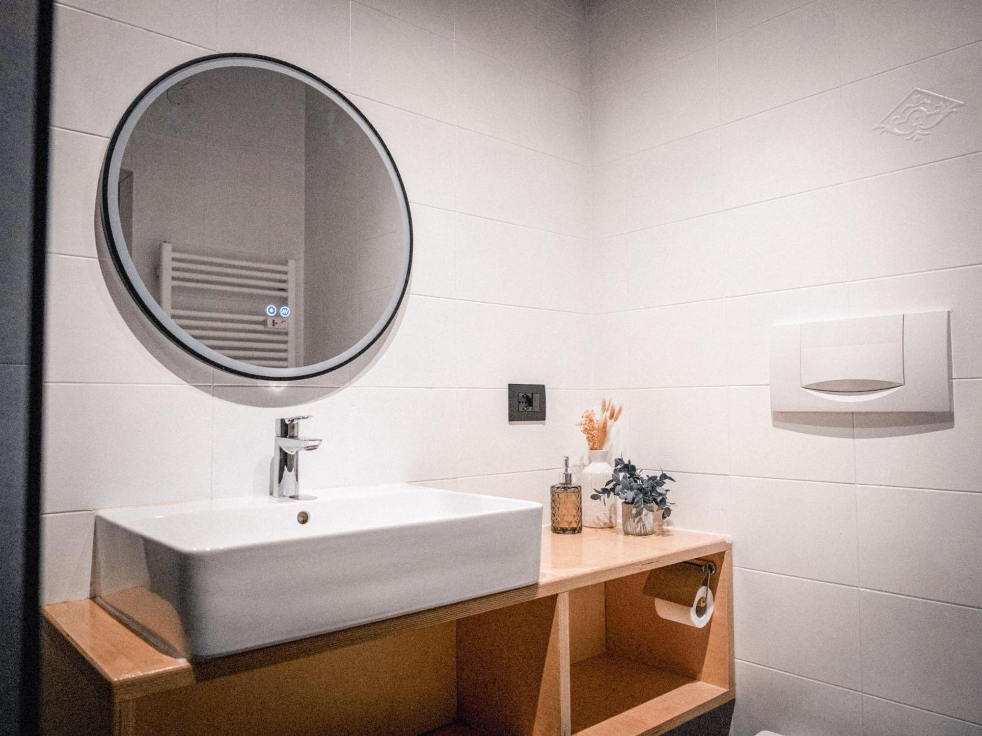 Bergblick Apartment In Zentrumsnaehe Mit Garage เมราโน ภายนอก รูปภาพ