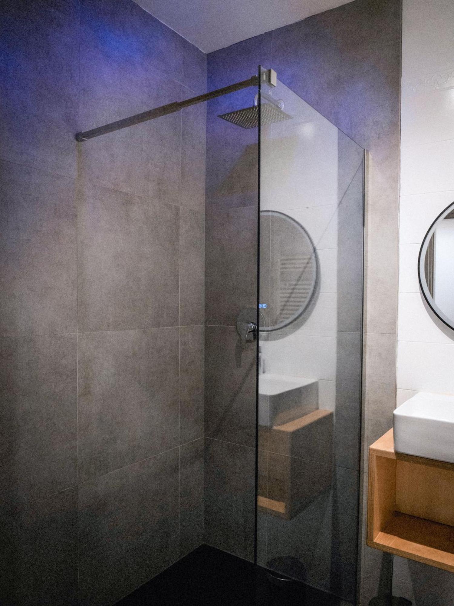 Bergblick Apartment In Zentrumsnaehe Mit Garage เมราโน ภายนอก รูปภาพ